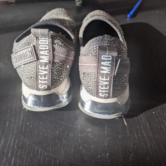 STEVE MADDEN Sparkly Silver Gray Slip on Sneakers Shoes Fit Size 7 - 7.5 - Picture 9 of 12
